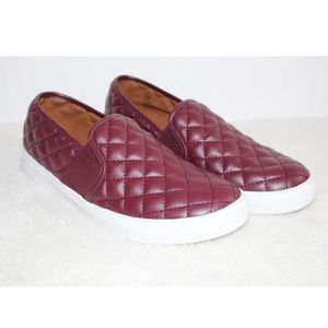 Steve Madden Endell Maroon Slip On Shoes, Sz 9.5